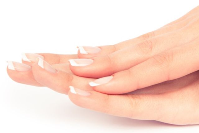 manicure Gliwice odnowa paznokci